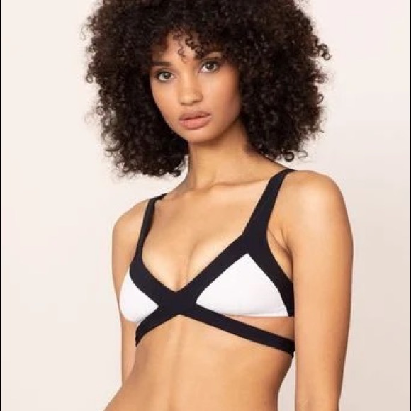 Agent Provocateur Mazzy White Black Bikini Top AP2 - Picture 4 of 8
